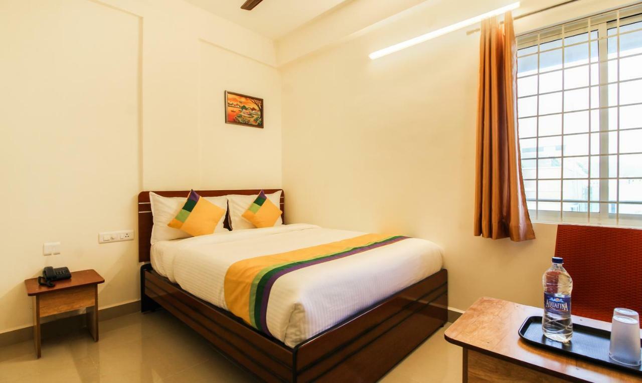 Itsy Hotels Riyas Grand Tirupati Esterno foto