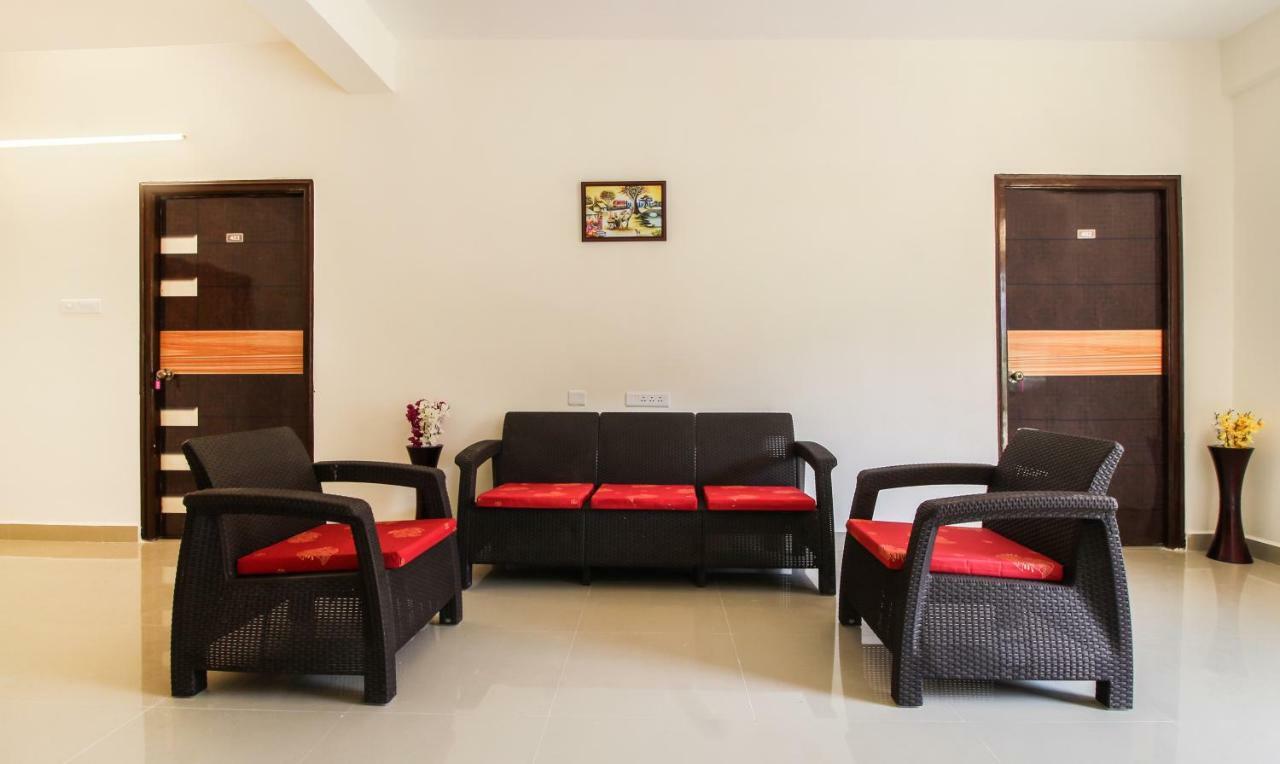 Itsy Hotels Riyas Grand Tirupati Esterno foto
