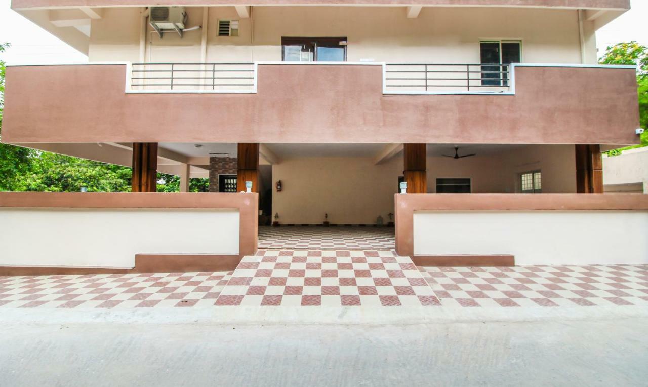 Itsy Hotels Riyas Grand Tirupati Esterno foto
