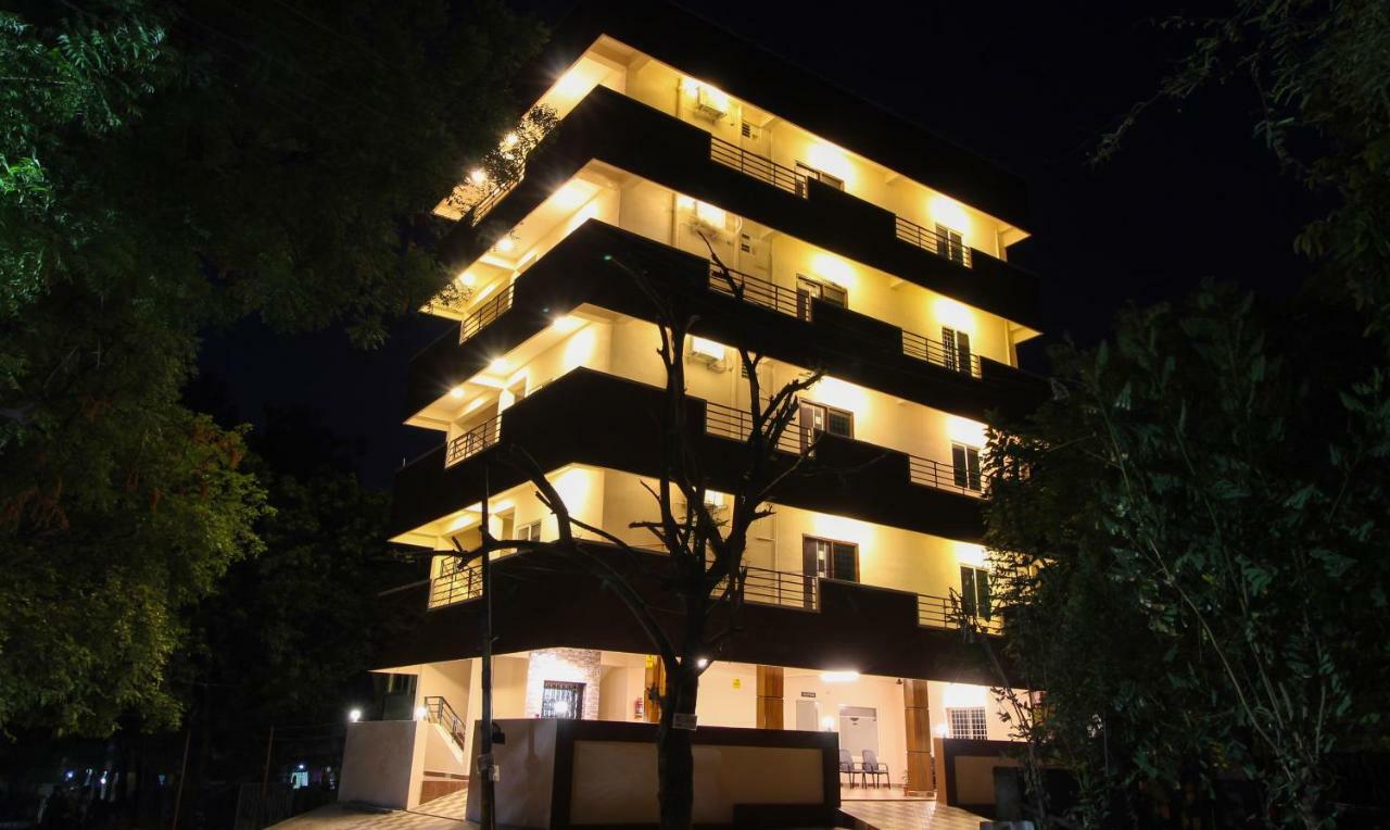 Itsy Hotels Riyas Grand Tirupati Esterno foto